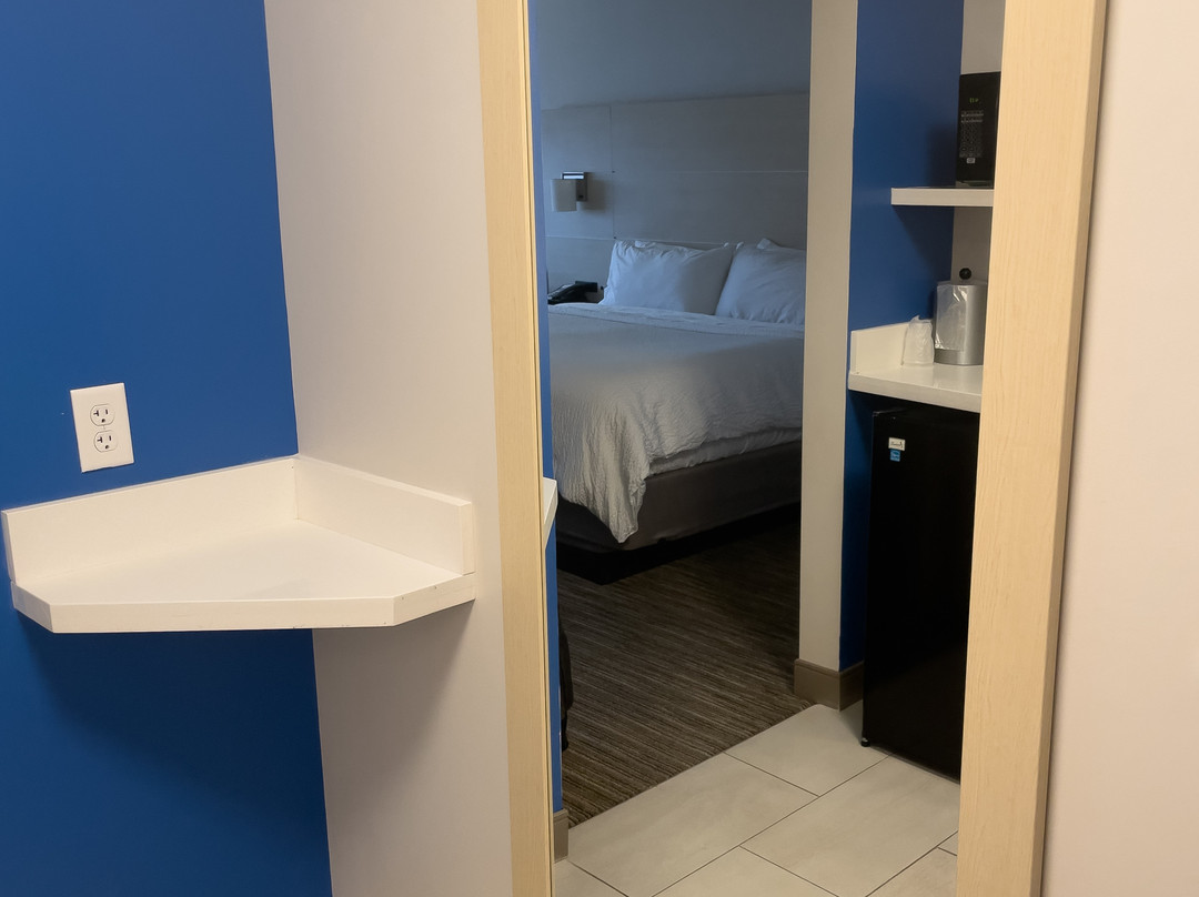 Holiday Inn Express & Suites Elizabethtown North by IHG主图