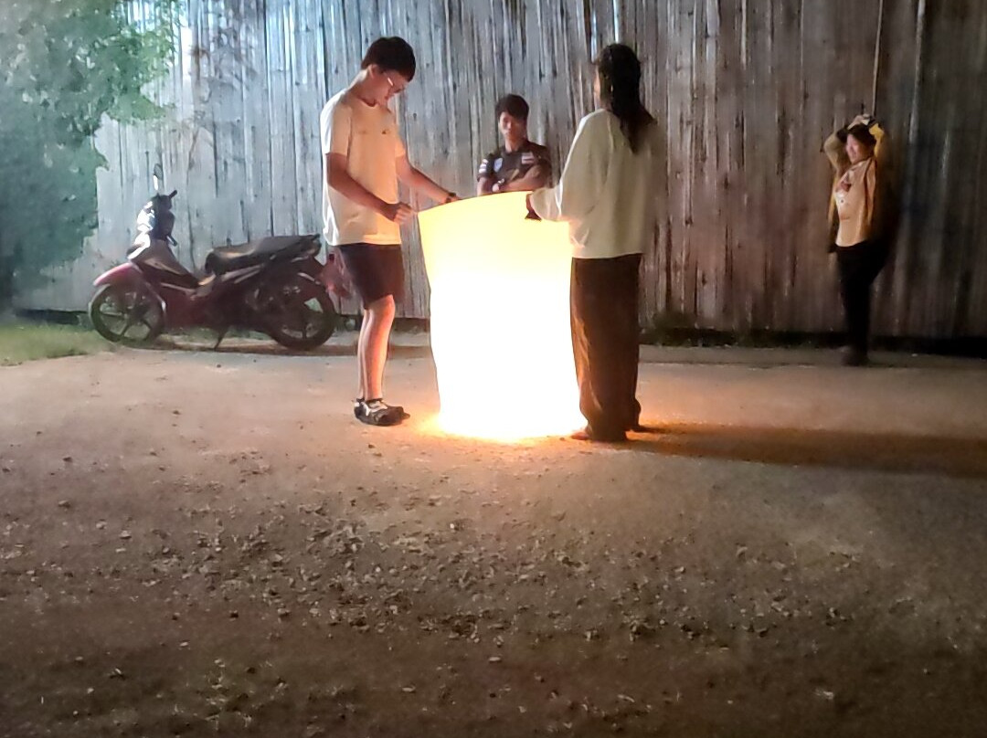 蒙詹回忆营舍
