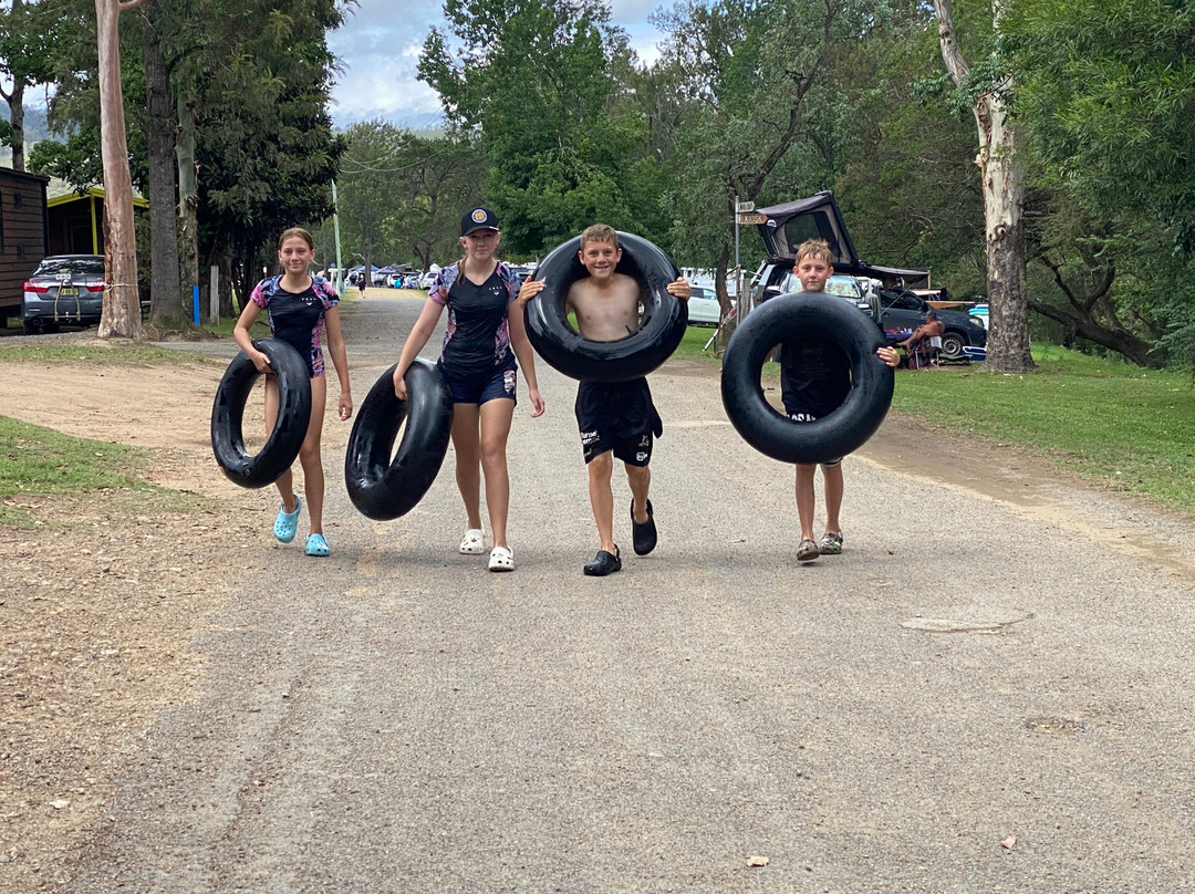 Riverwood Downs Mountain Valley Resort主图