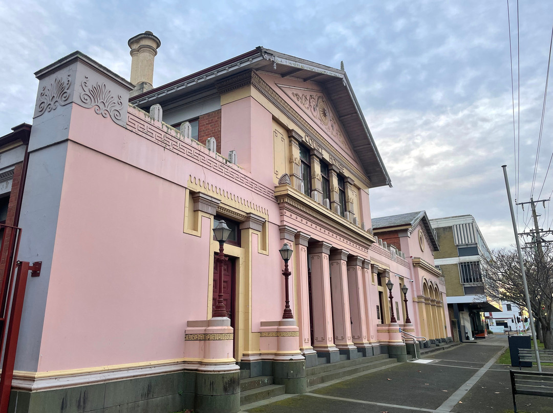 Sale Courthouse-塞尔必去景点