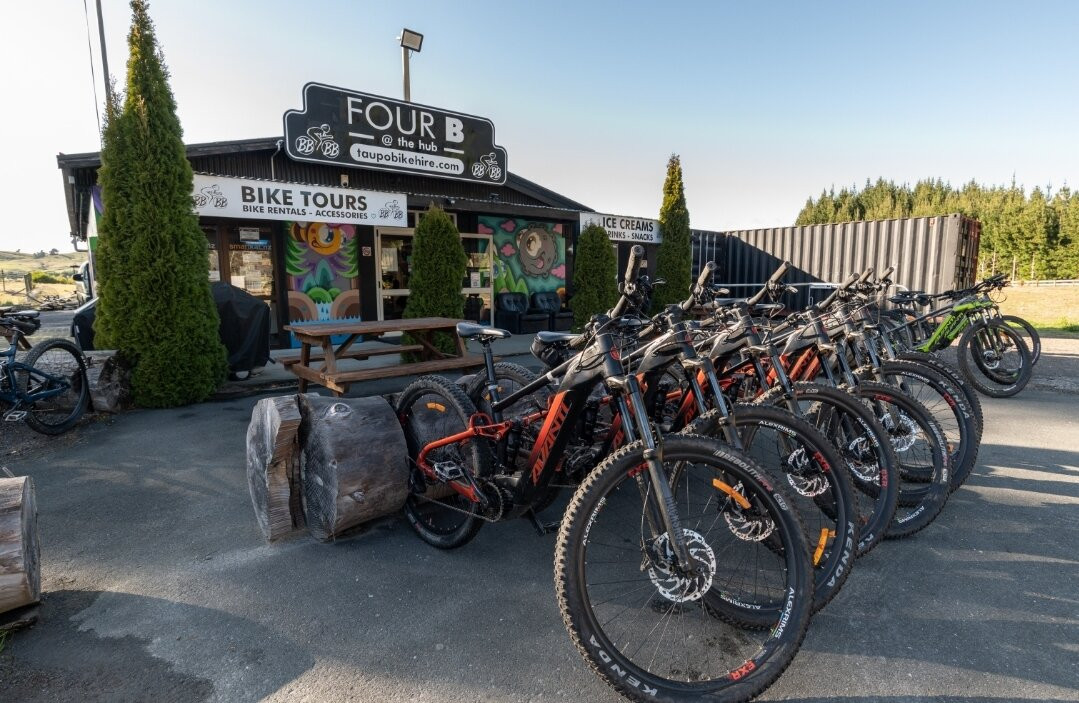 FourB - Bike Tours, Shuttles & Hire景点图片