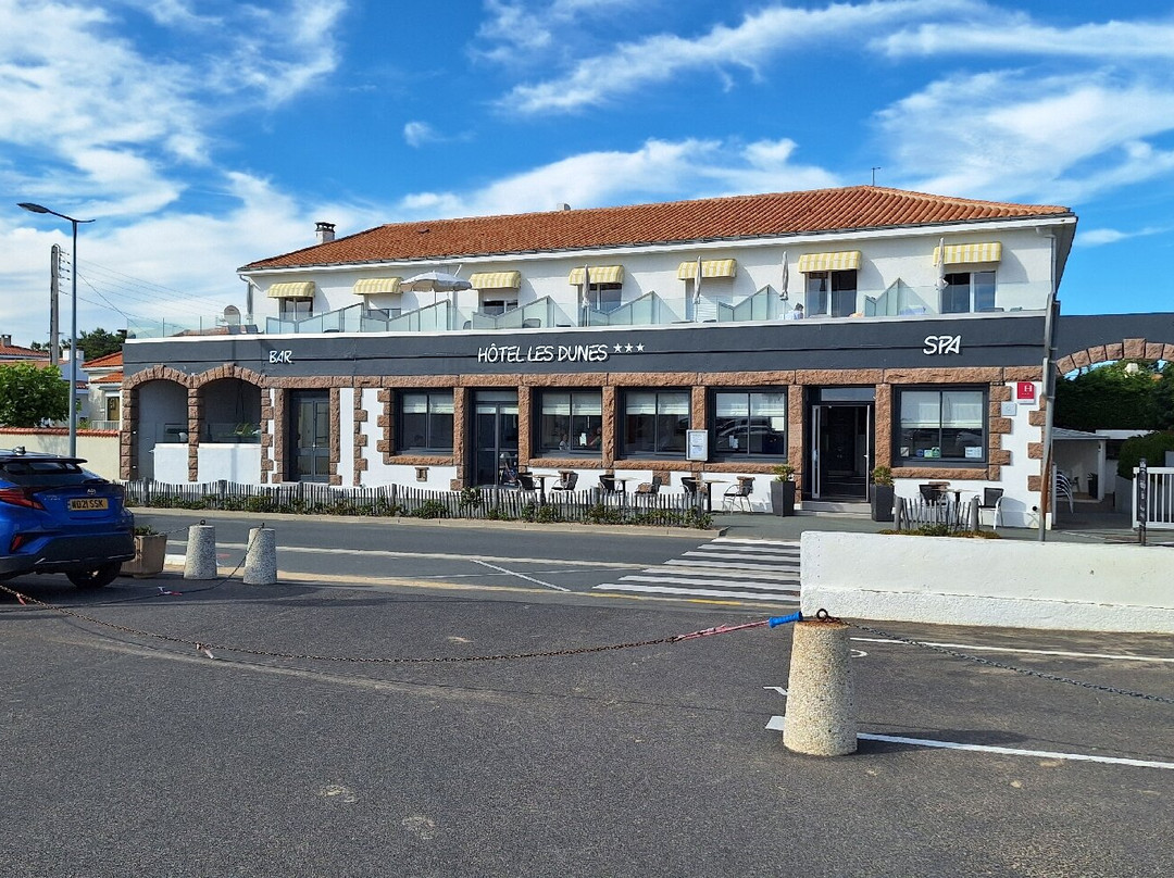 沙丘酒店主图