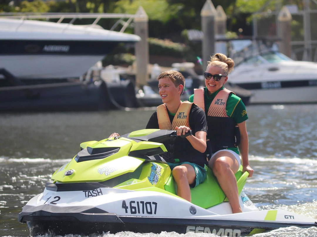 Surfers Jetski Tours-冲浪者天堂必去景点