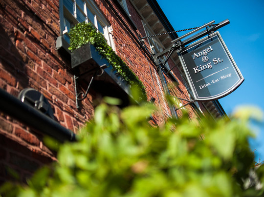 Angel at King St主图