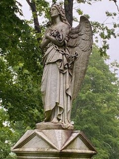 Grove Cemetery景点图片