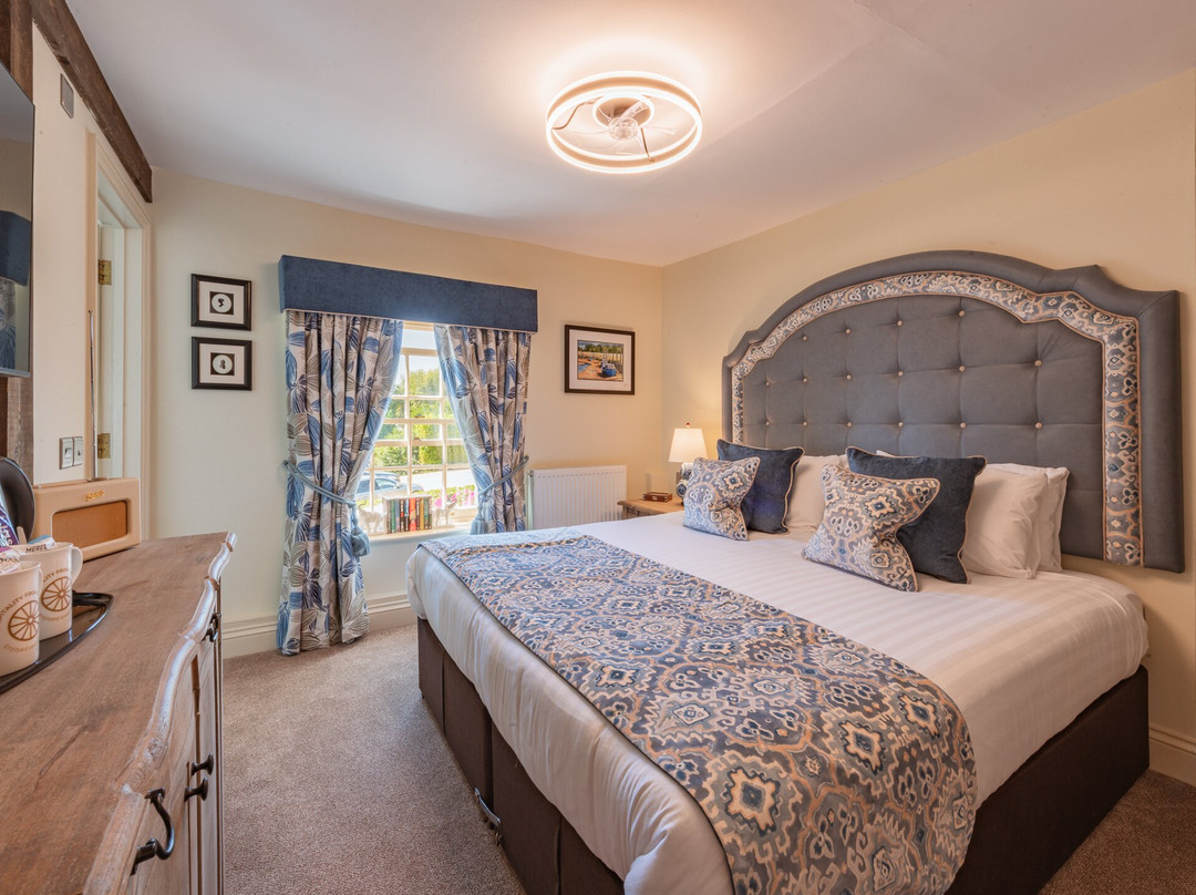 The King William Iv Country Pub & Hotel主图