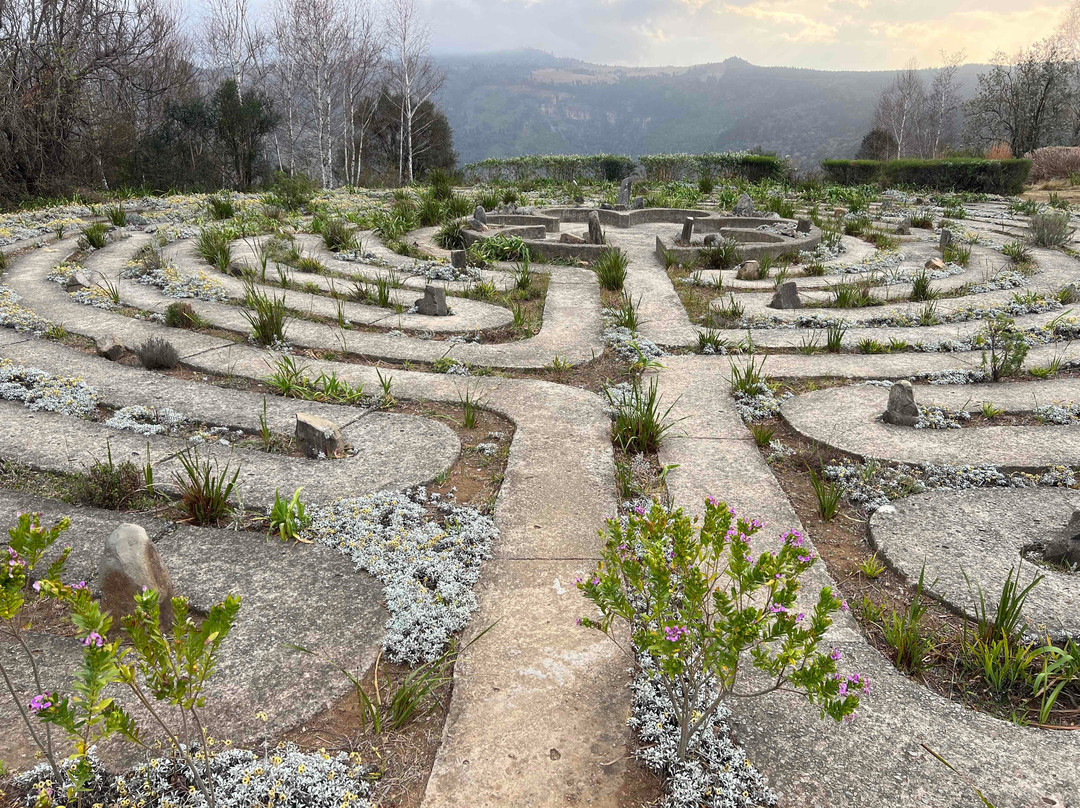 The Labyrinth at The Edge