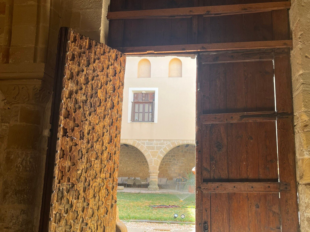 Santuario Virgen de la Fuente-佩尼亚罗亚德塔斯塔温斯必去景点