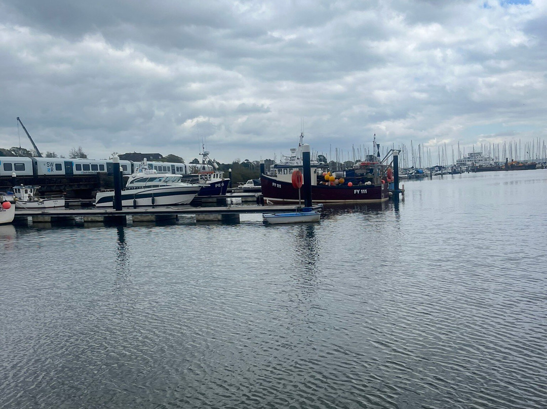 Lymington Harbour景点图片