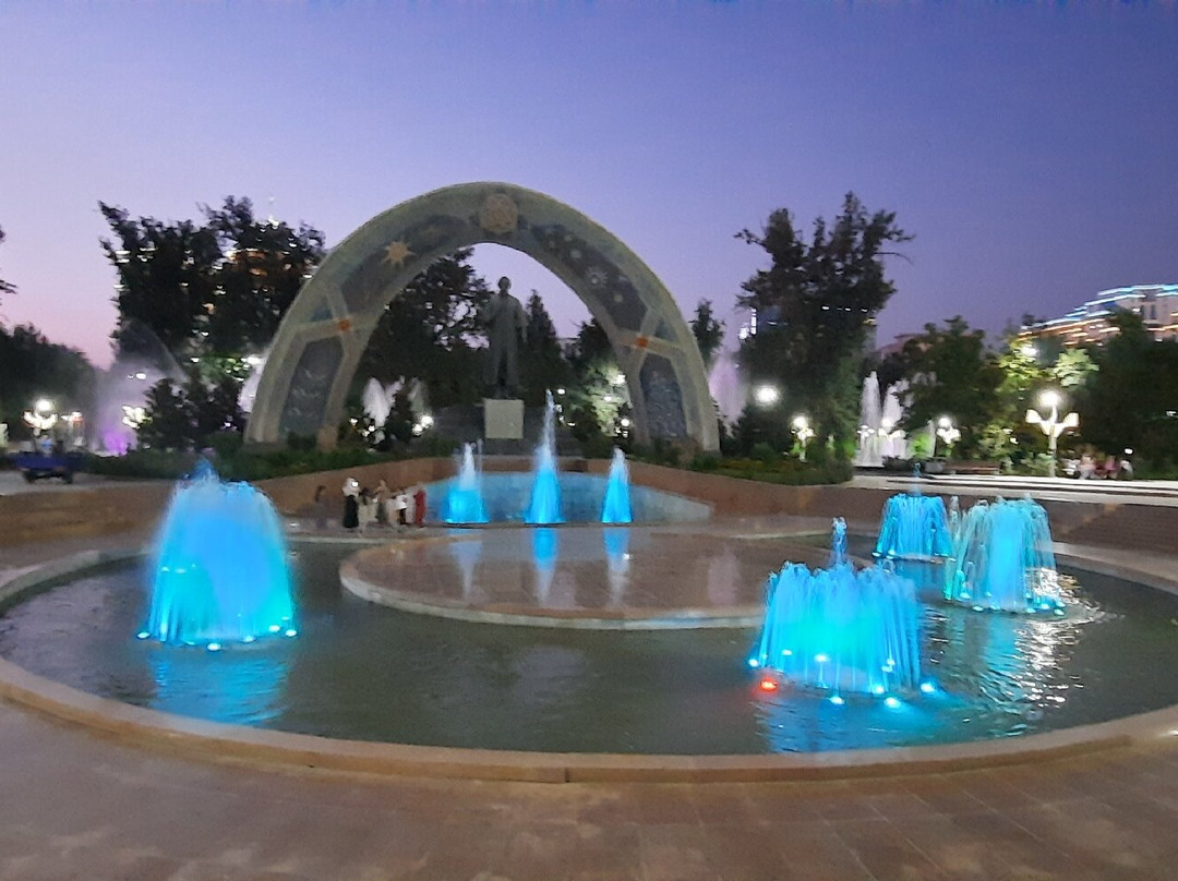 Rudaki Monument-杜尚别必去景点
