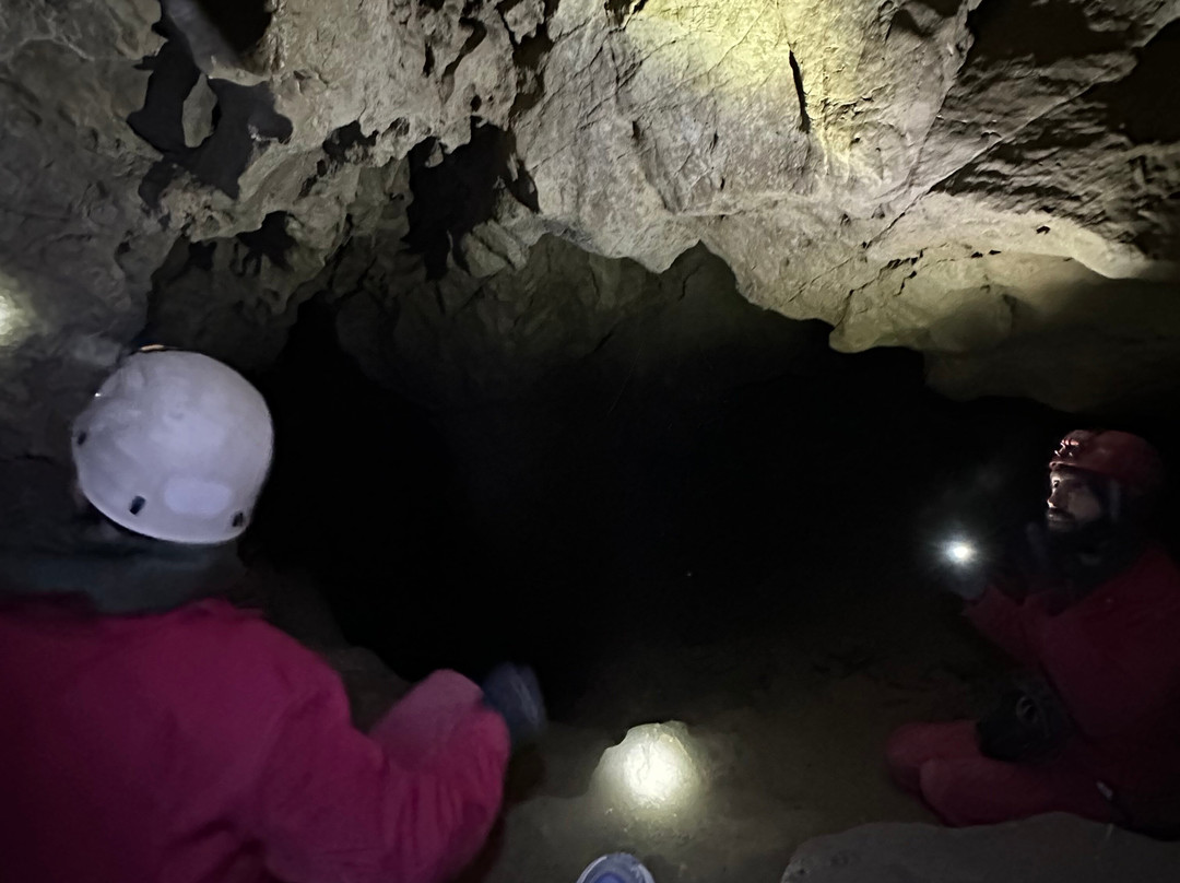 Canmore Cave Tours-坎莫尔必去景点