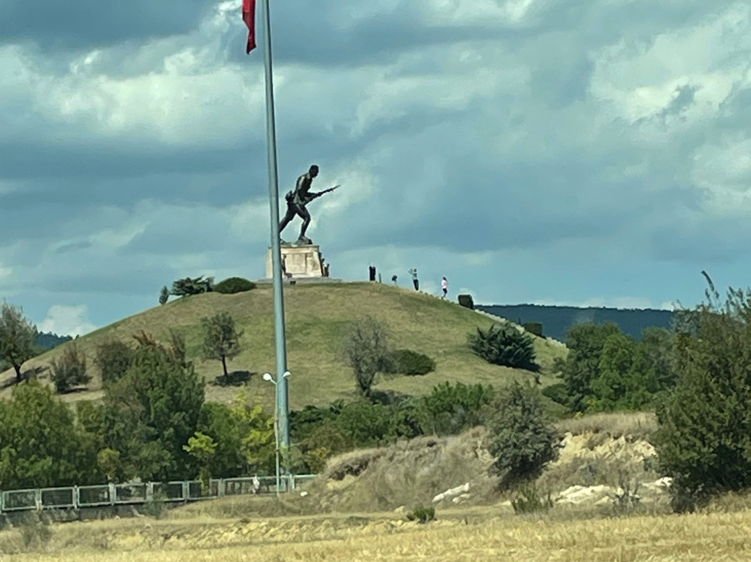 Zafertepe Calkoy Zafer Aniti-Kutahya必去景点