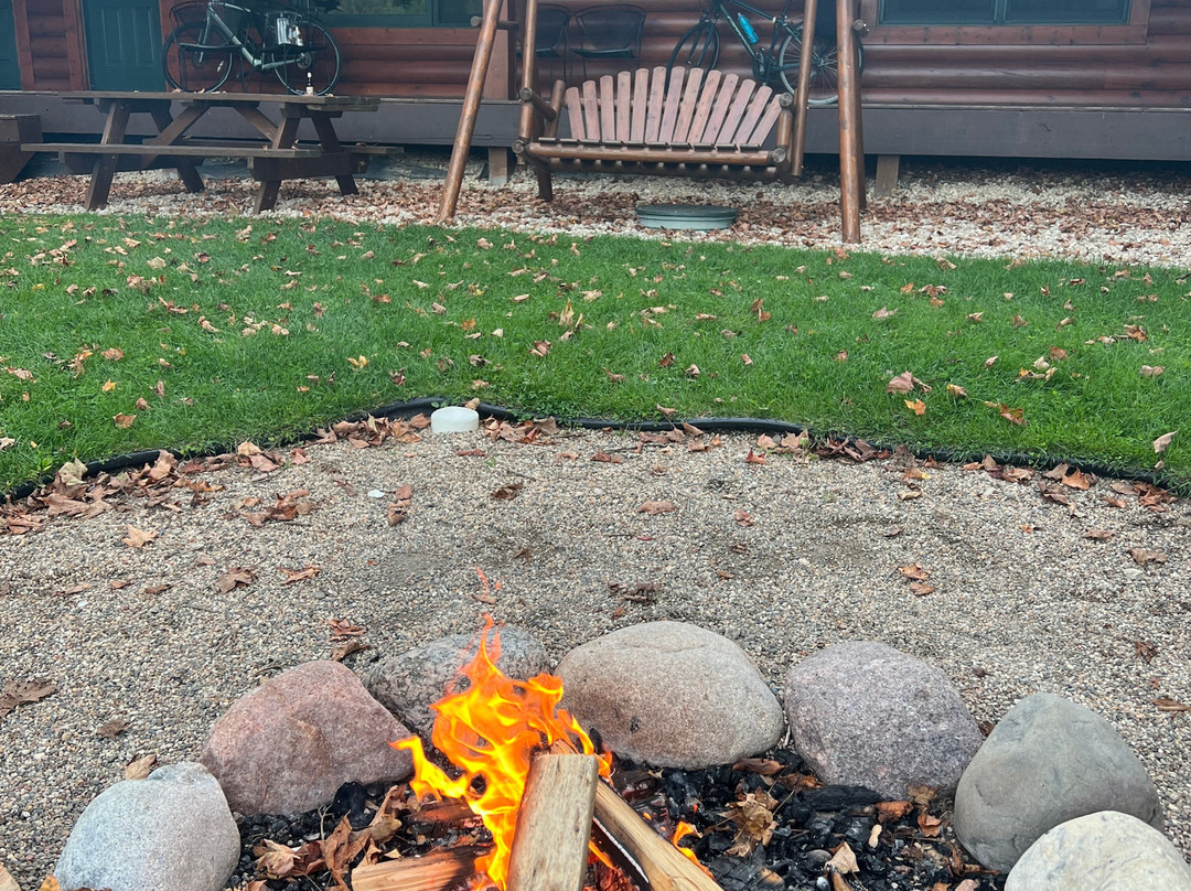 Cedar Valley Resort主图