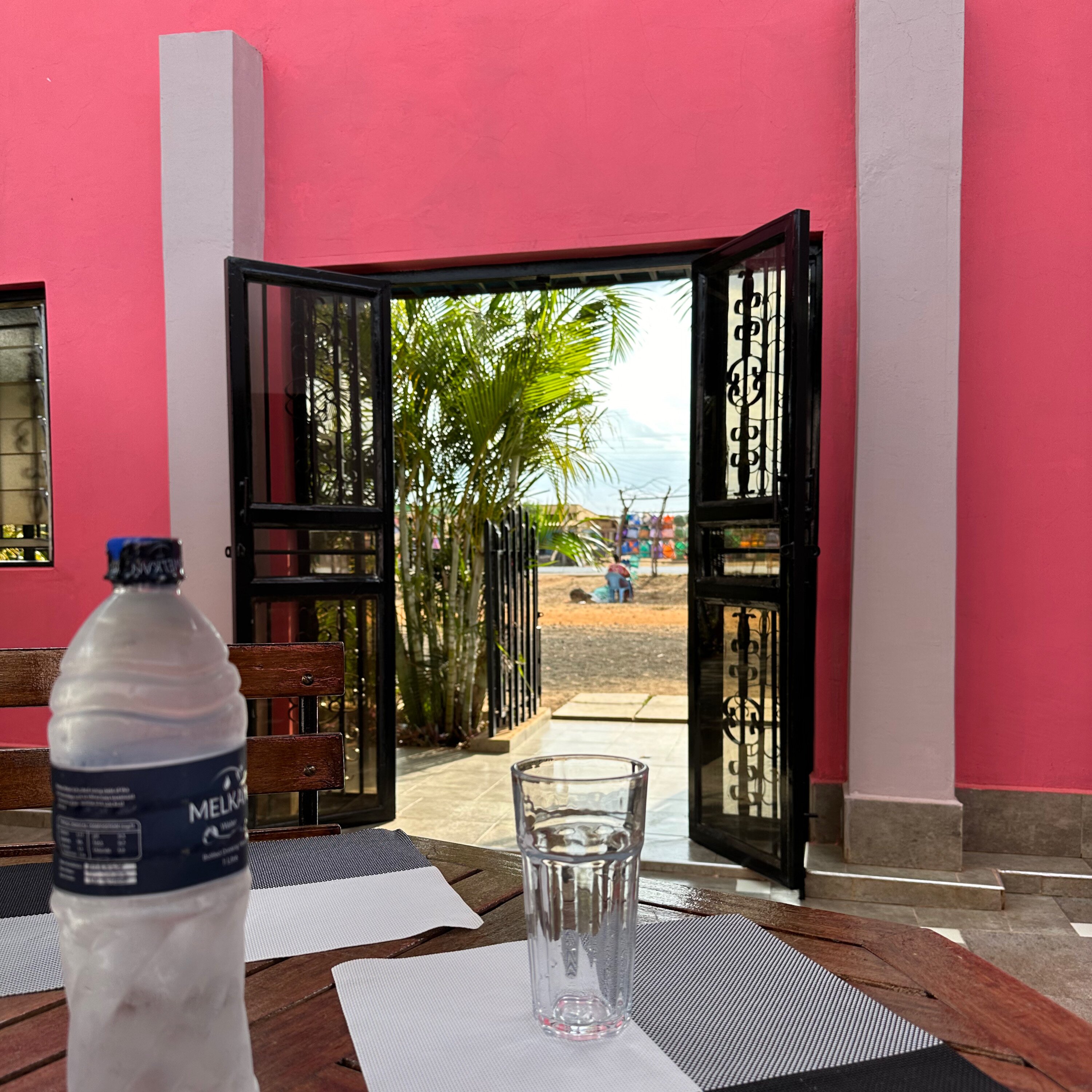 Sunview Lodge & Restaurant-官方