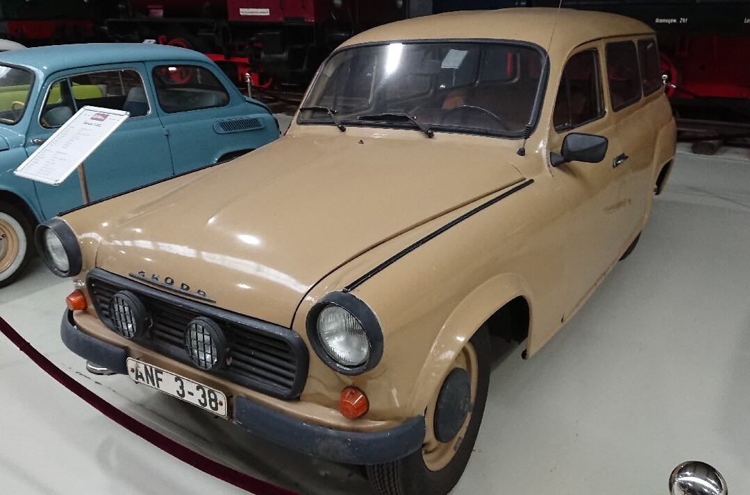 Oldtimer Museum Rugen景点图片