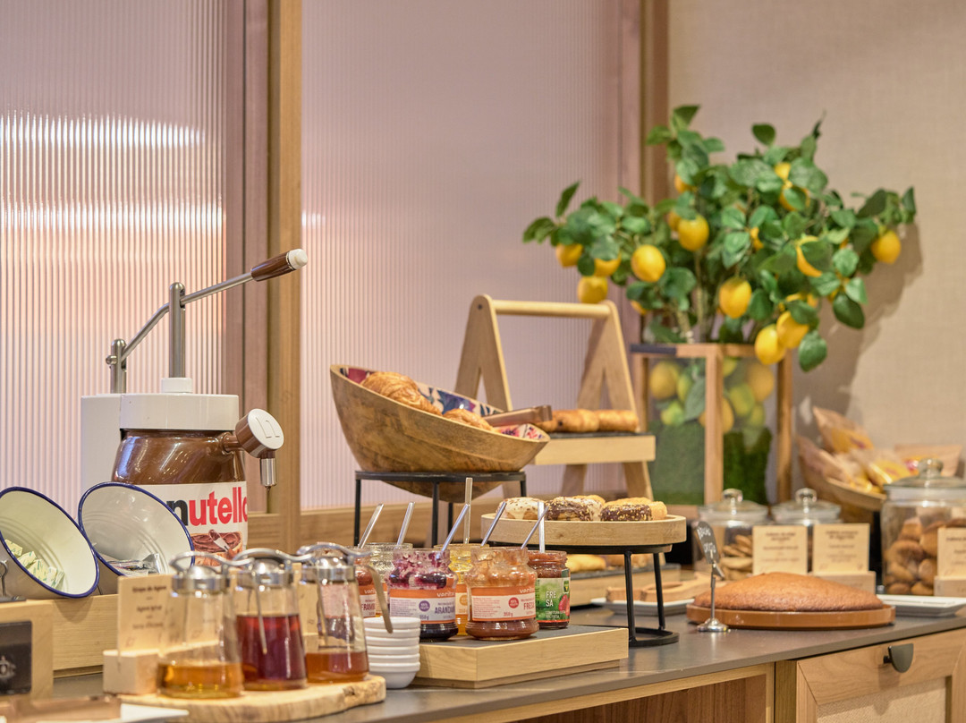 加泰罗尼亚天皇酒店主图