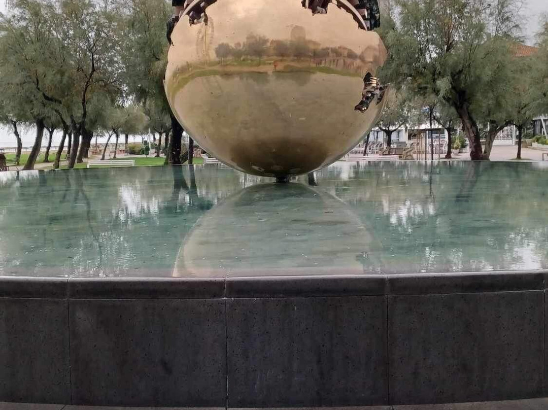 Sfera Grande di Pomodoro景点图片
