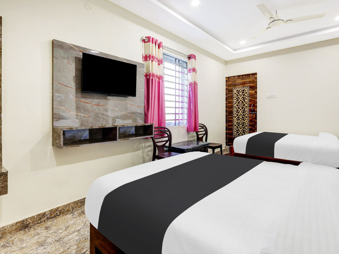 Super Hotel O Vizianagaram Near Railway Station