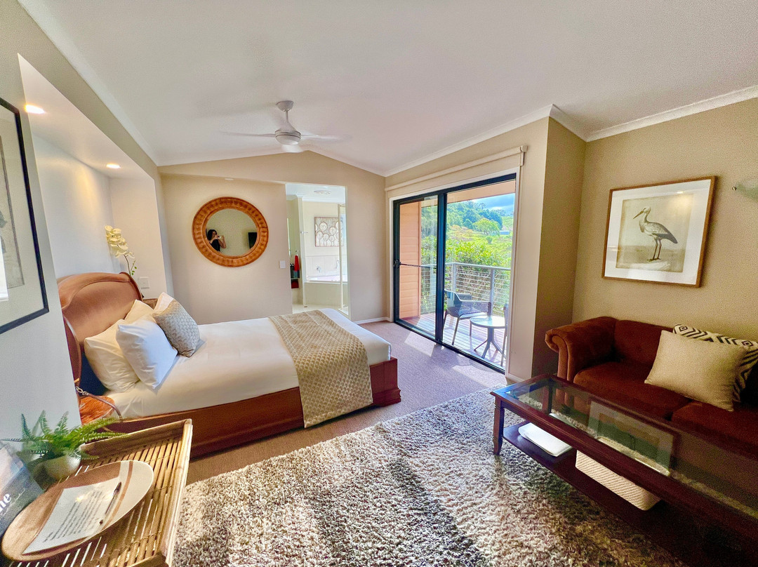 Top of the Hill主图