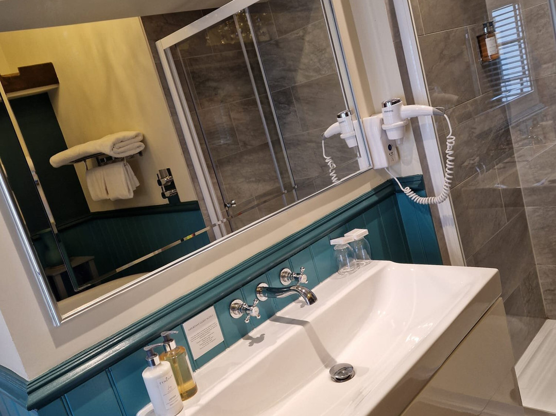 The Peppermill Town House Hotel, Restaurant & Wine Bar主图