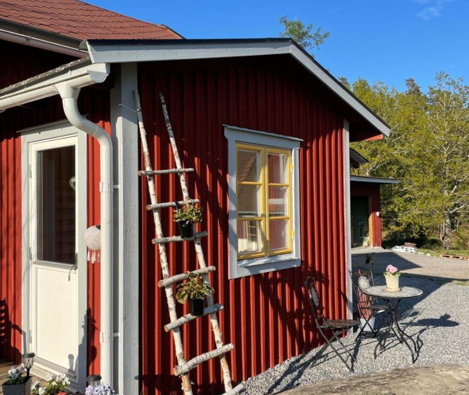 Loves Bondgård