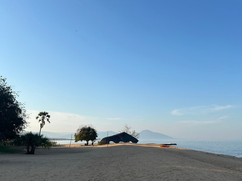 Ngala Beach Lodge主图