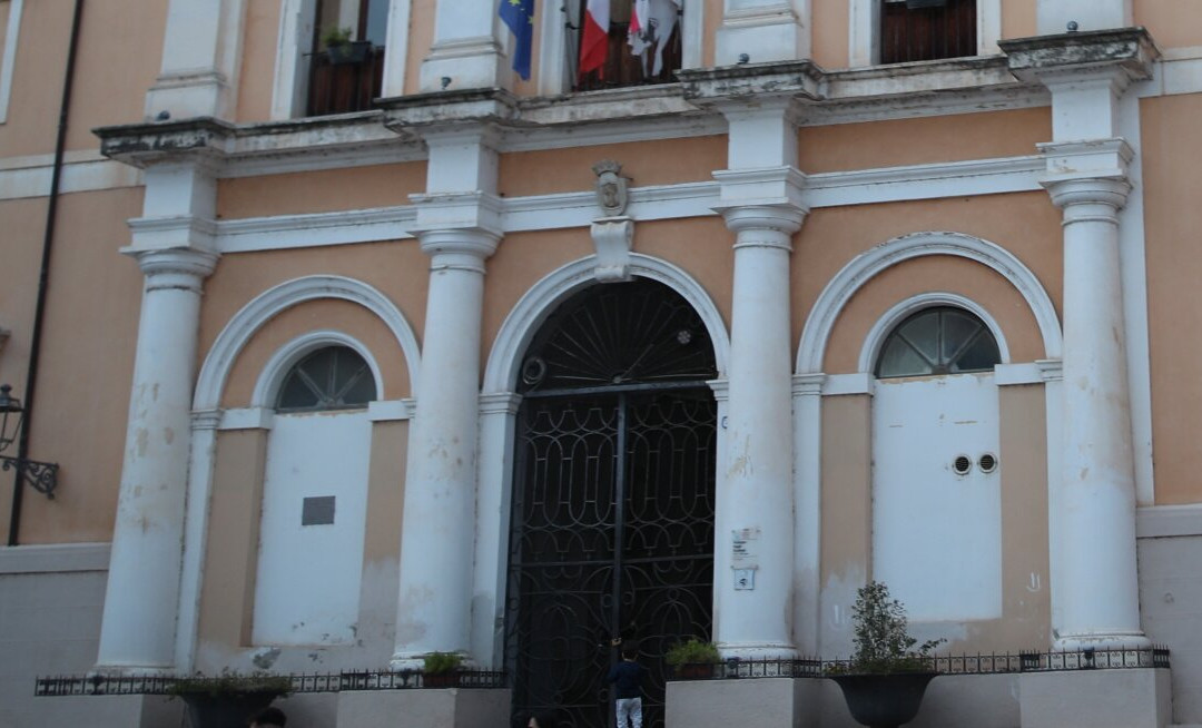 Palazzo degli Scolopi-奥里斯塔诺省必去景点