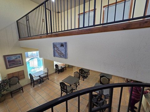 洛兹堡戴斯套房酒店主图