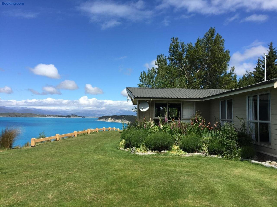 Pukaki Lakeside Getaway NZ