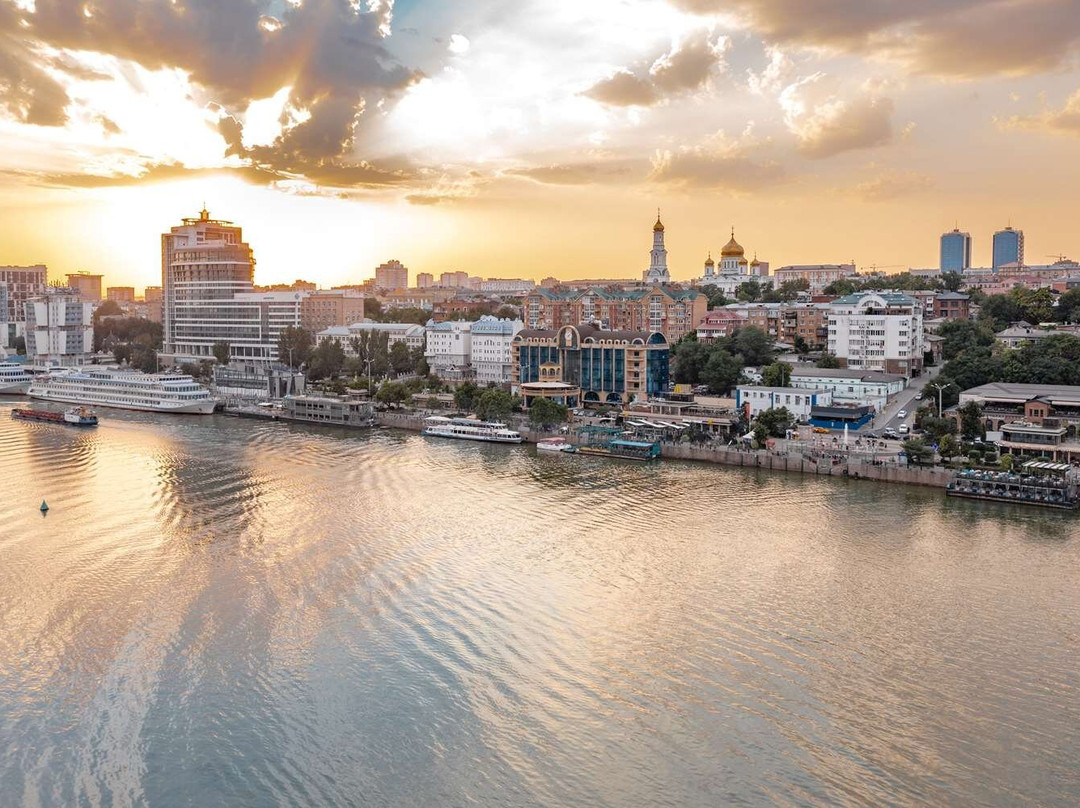 顿河畔罗斯托夫丽笙酒店主图