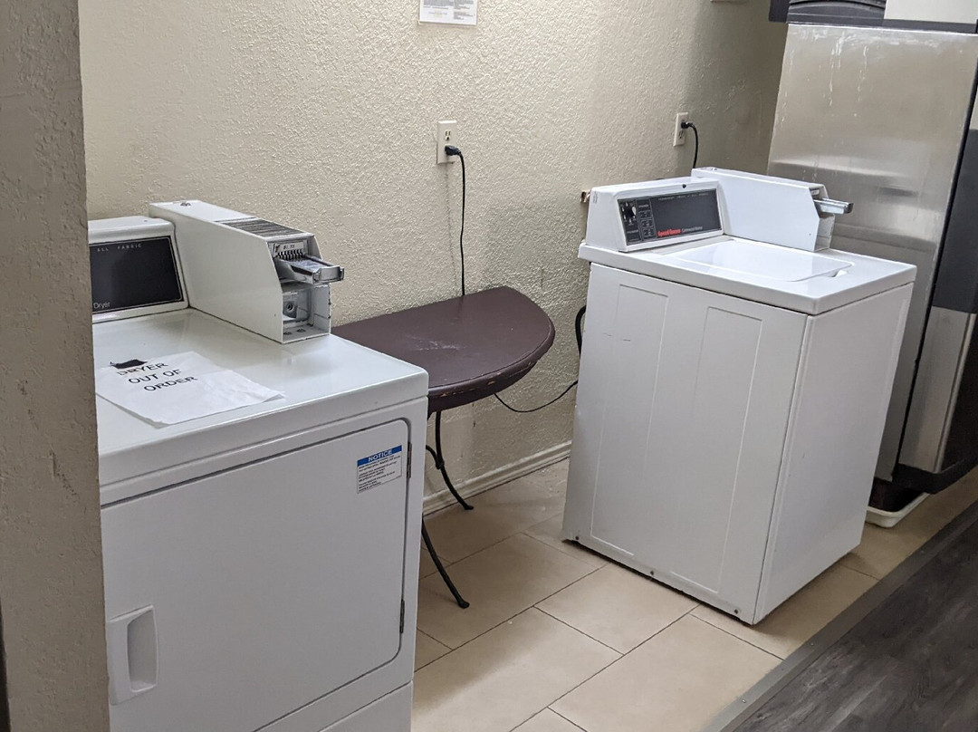 Clarion Pointe Lake Jackson - Clute主图