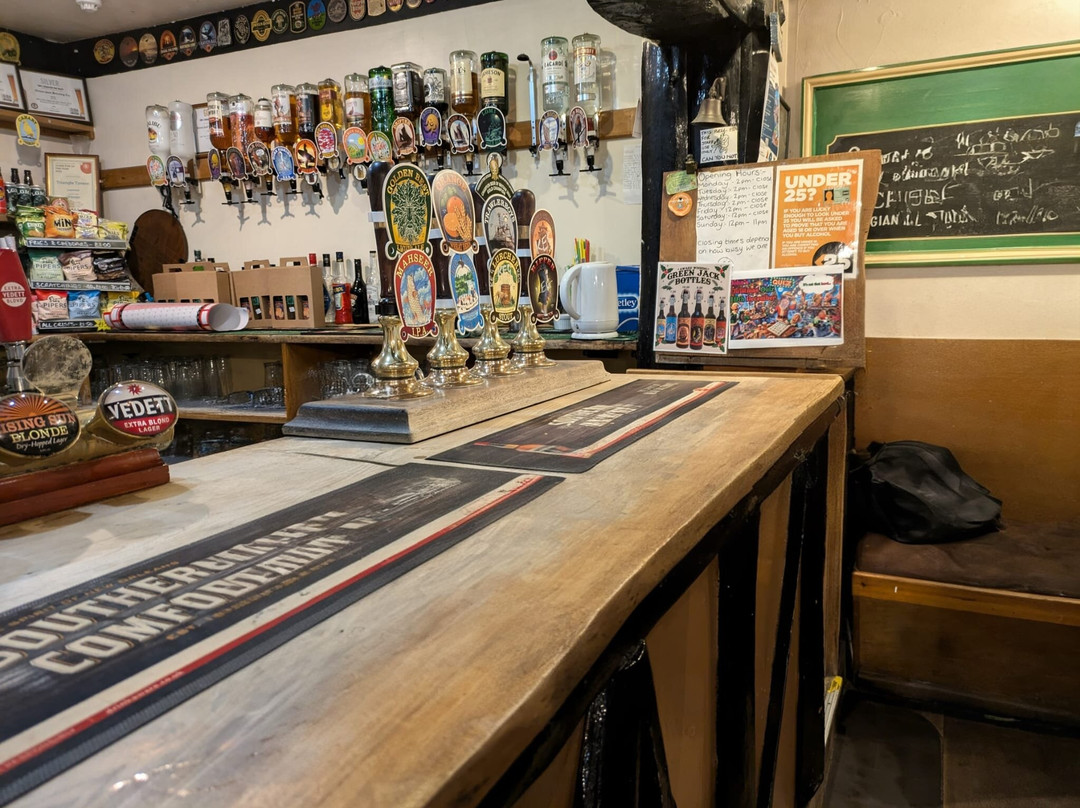 The Triangle Tavern-洛斯托夫特瓷必去景点