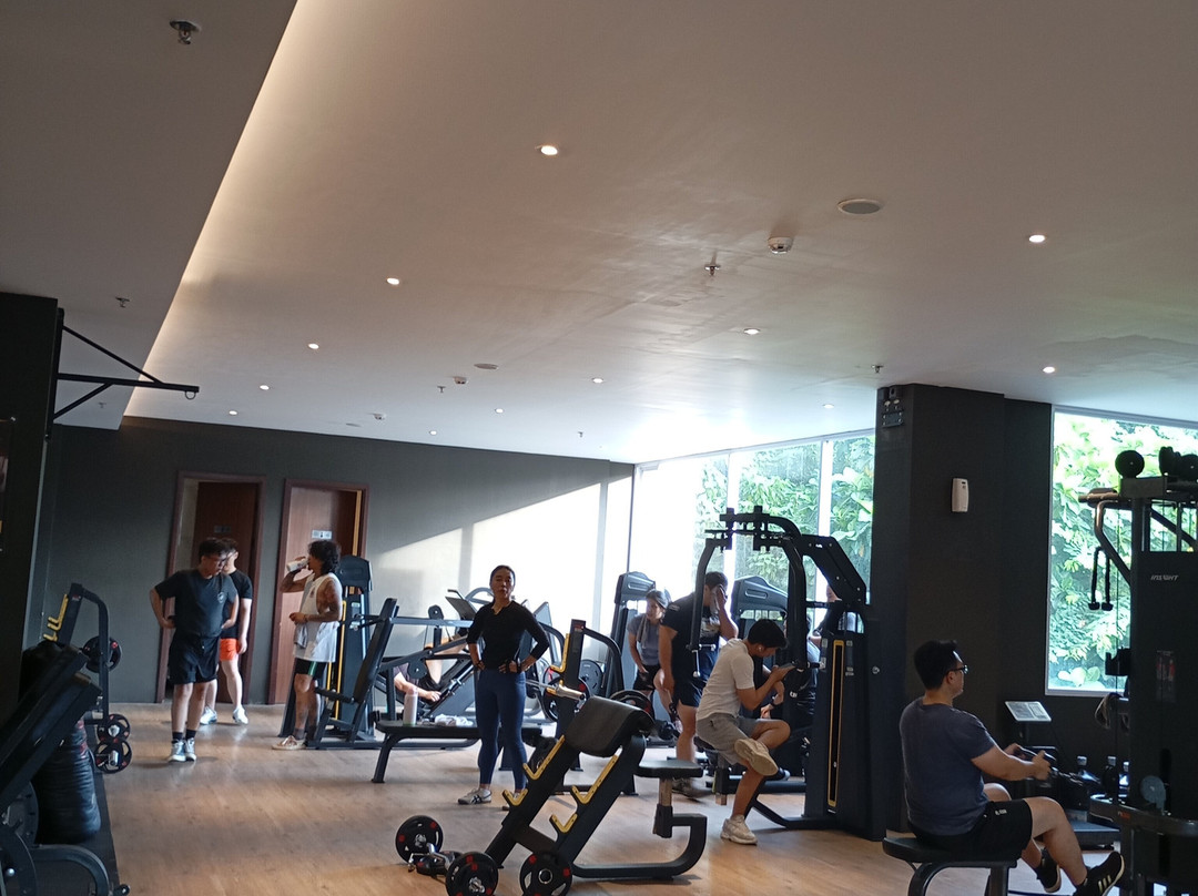 Roger's Hotel Manado主图