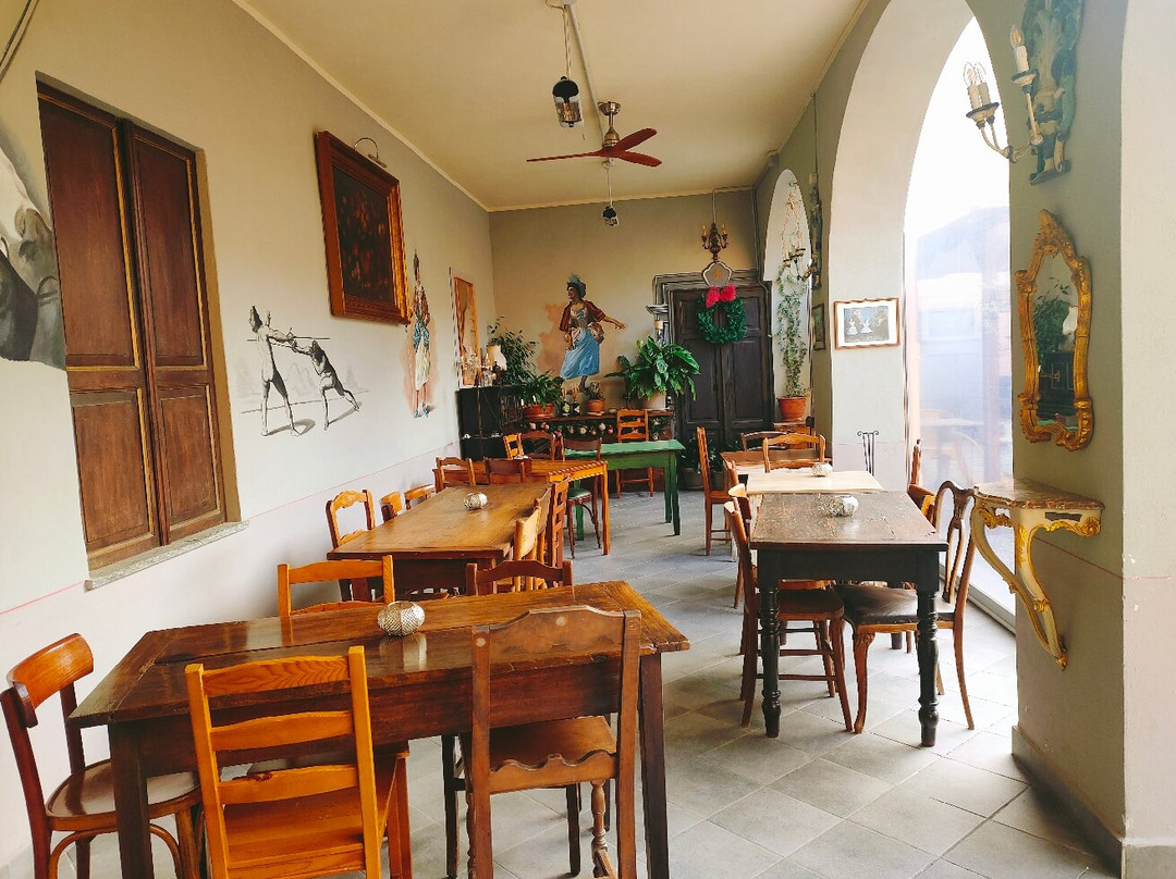 Hdemia Old Style Club-Moncrivello必去景点