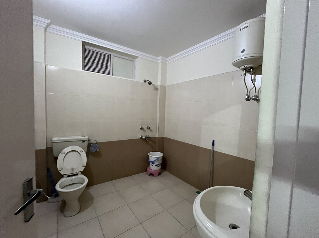 Hotel Highland Regency主图