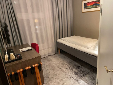 卡尔约翰酒店主图