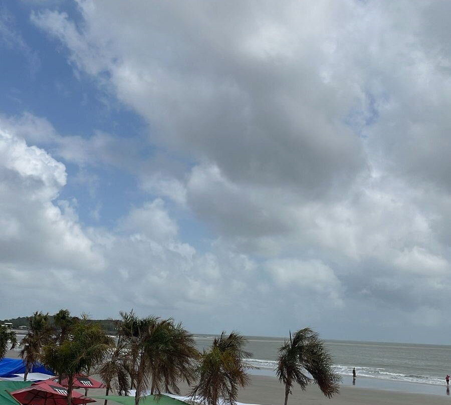 Praia de Araoca景点图片