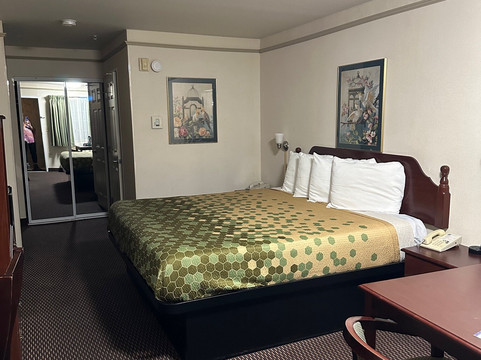 卡斯特罗谷贝斯特韦斯特SureStay酒店主图