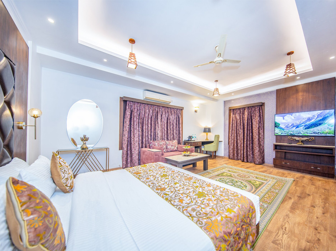 Hotel Solar Residency主图