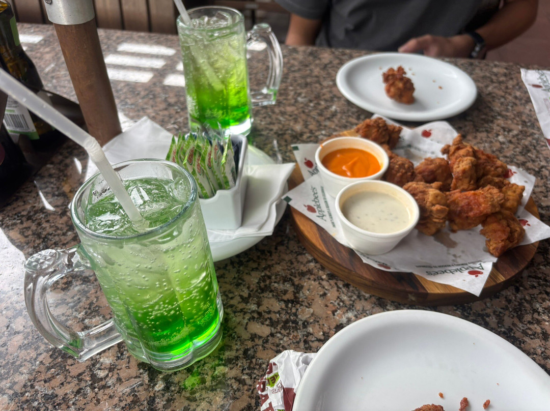 Applebee's Catarina Fashion Outlet