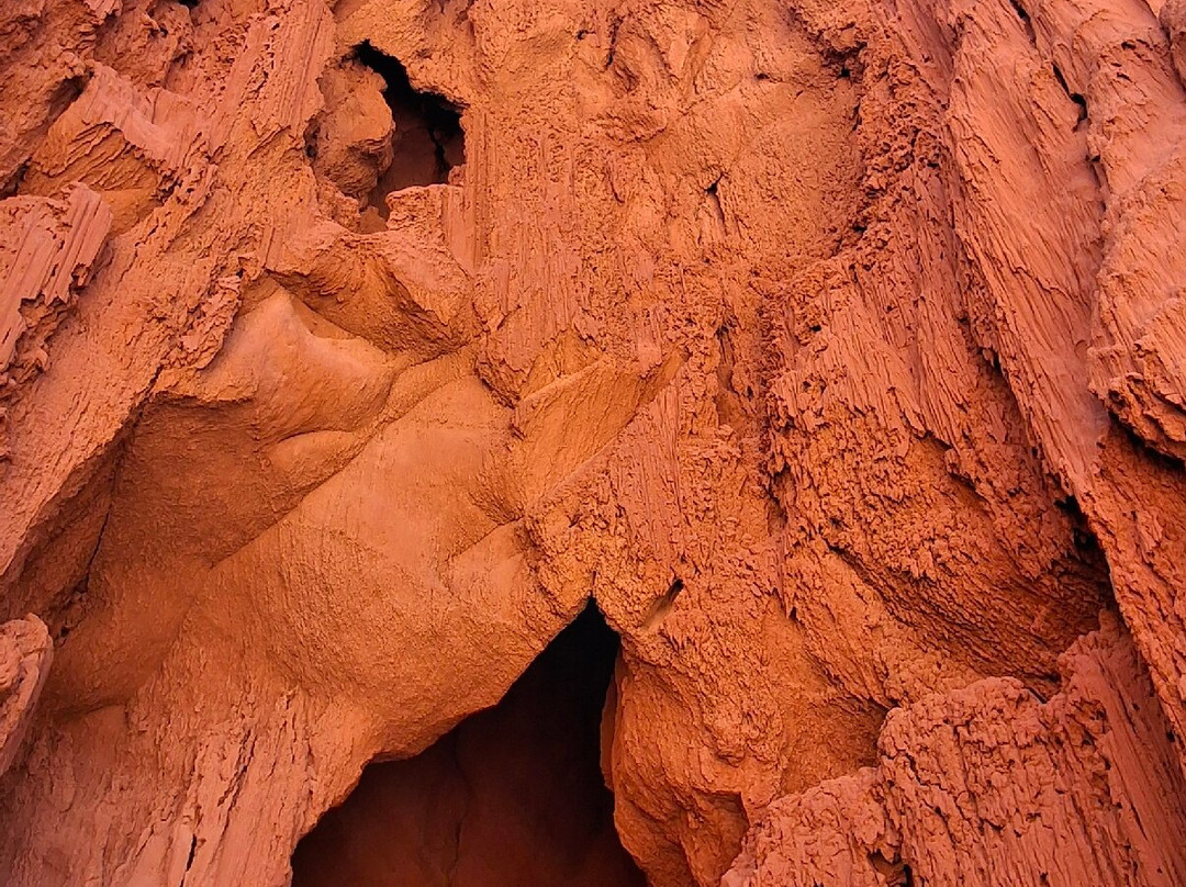 Cuevas de Acsibi-Seclantas必去景点