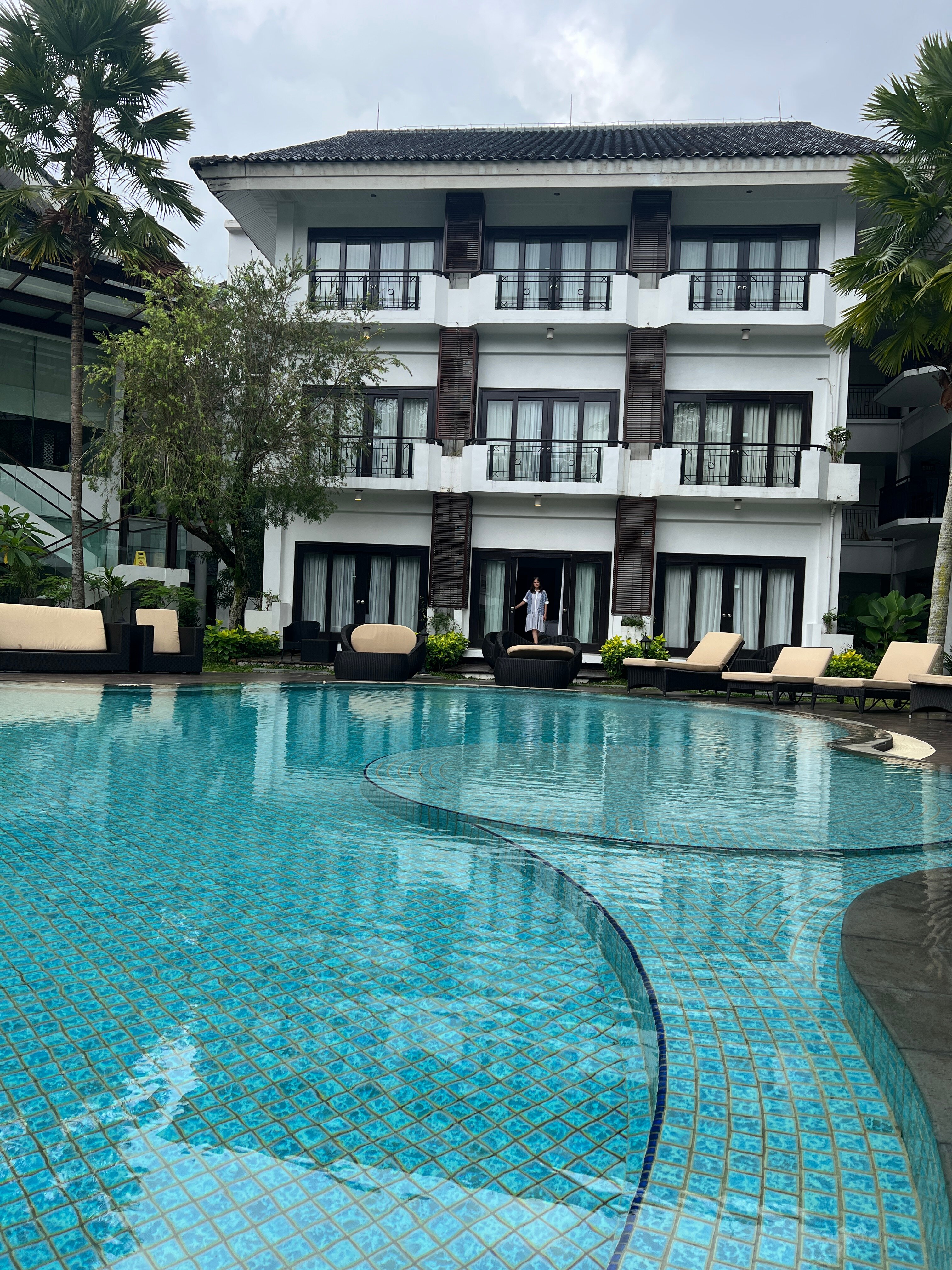 Lido Lake Resort by MNC Hotel-泳池