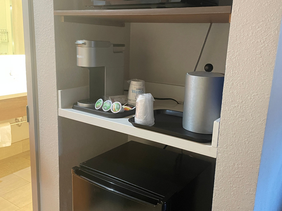 Holiday Inn Express & Suites Hesperia by IHG主图