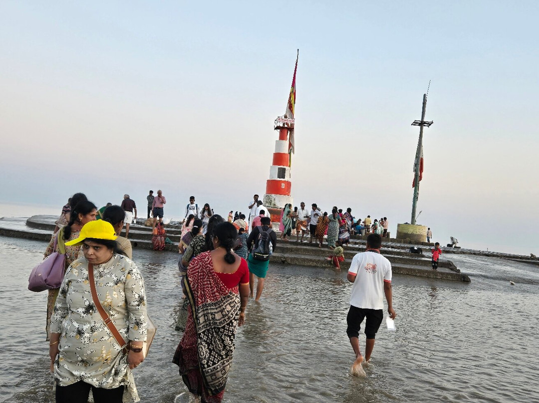 Nishkalang Mahadev Temple景点图片