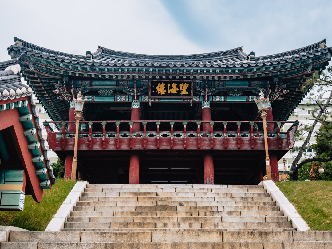 Yeosu Jinnamgwan-丽水市必去景点