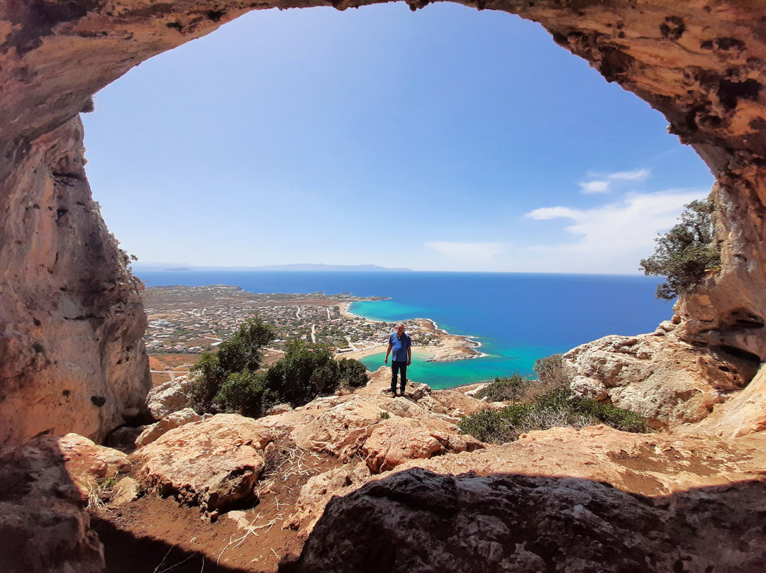 Cave Lera-Stavros必去景点