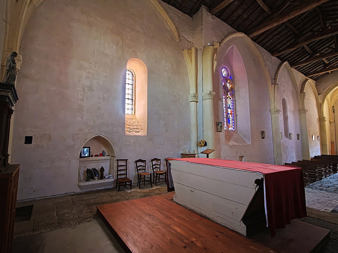 Eglise Saint-André-Blanzay sur Boutonne必去景点