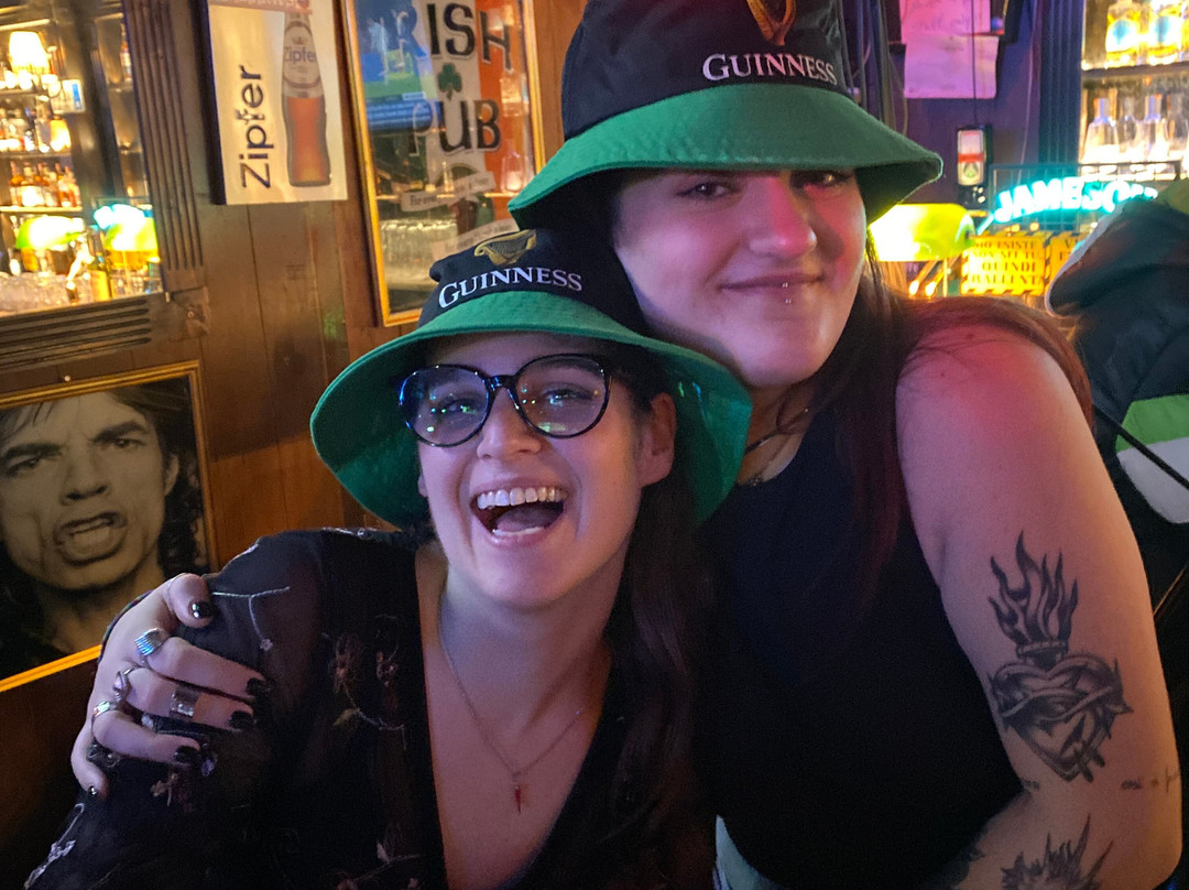 New Irish Pub-地拉那必去景点