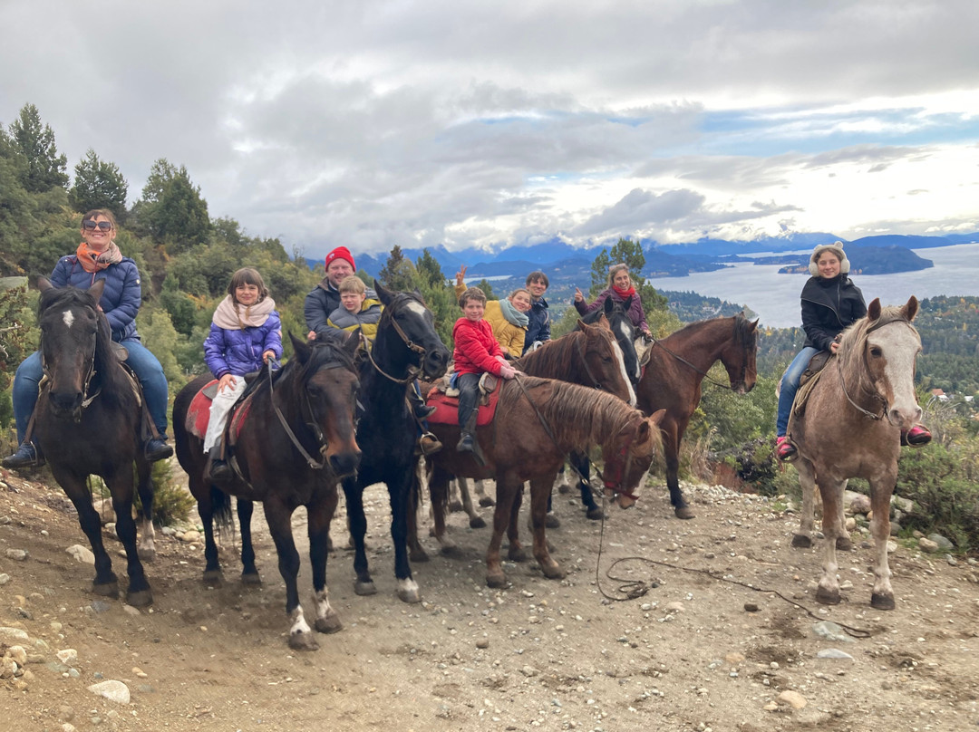 Cabalgatas Huara (Horse Ride Huara)-圣卡洛斯-德巴里洛切必去景点