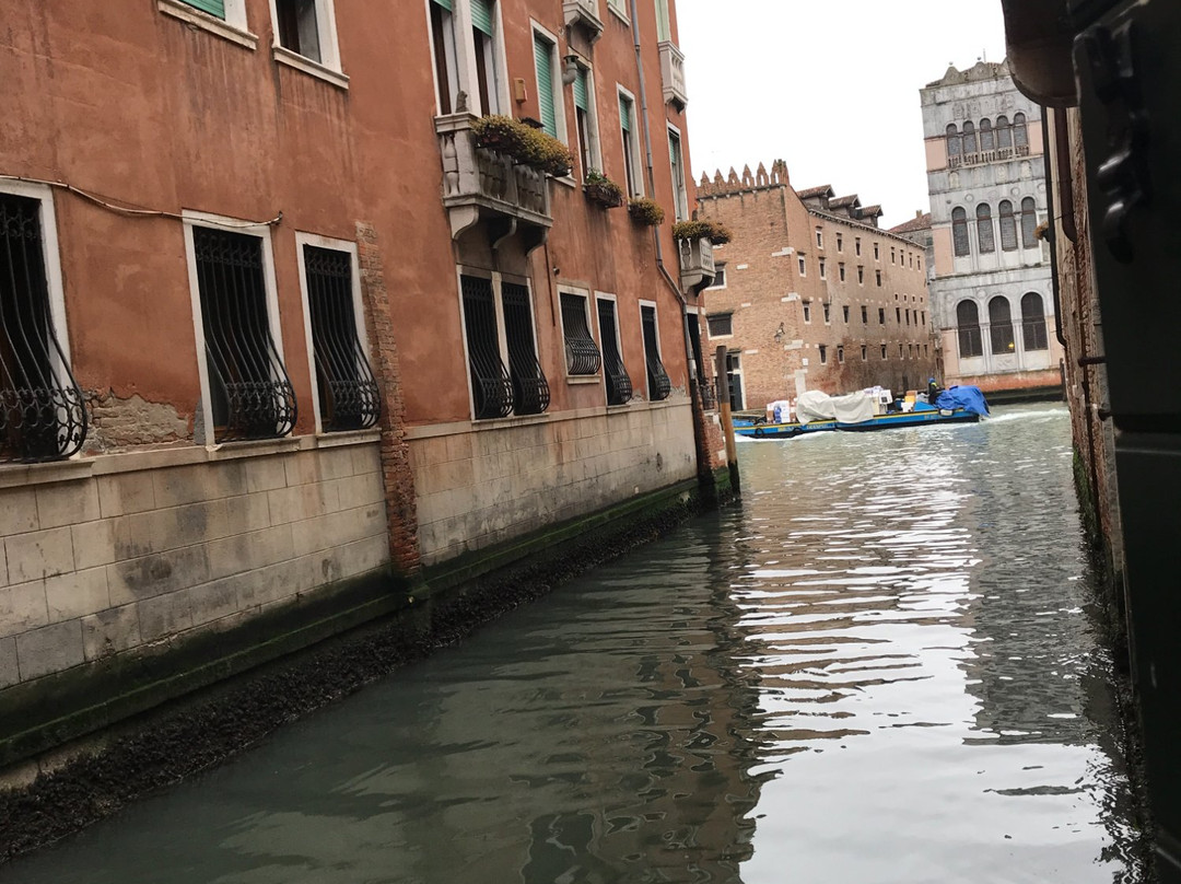 洛坎达卡圣玛库拉酒店主图